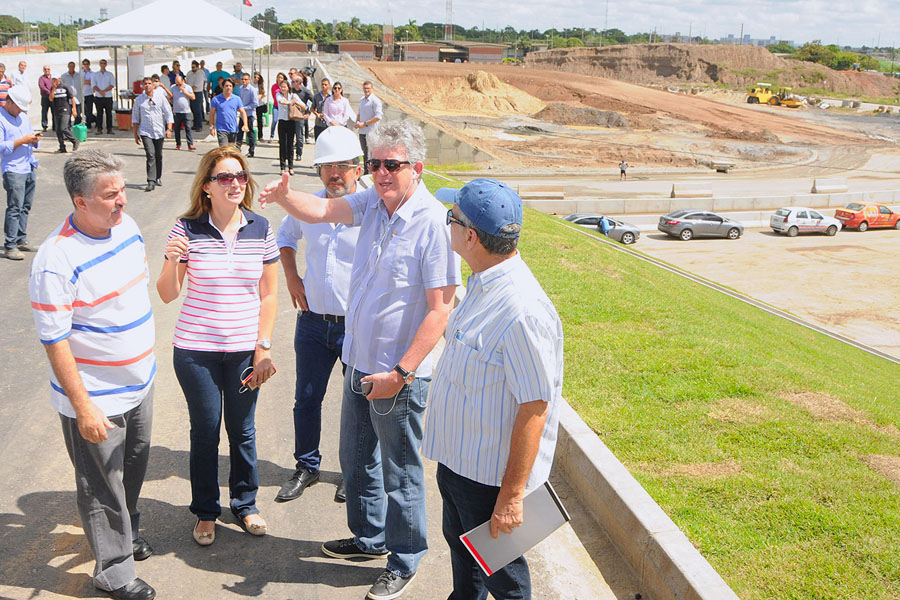 VISITA-OBRAS-VIADUTO1 .jpg