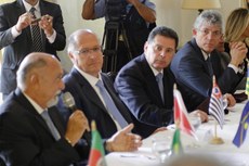 A reunião do Fórum Permanente de Governadores contou com a participação de 14 chefes de Executivos