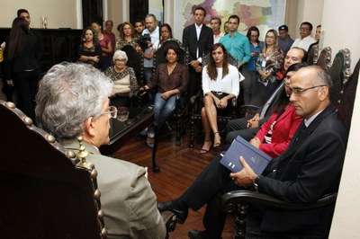 Na mesma solenidade, no Palácio da Redenção, o governador aprovou o novo regimento interno do Conselho Estadual de Direitos Humano