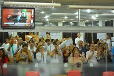 Servidores municipais da Saúde e da Educação protestaram por melhores salários e condições de trabalho