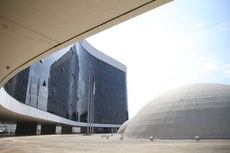 No encontro serão discutidas soluções contra notícias falsas veiculadas especialmente nas mídias sociais.