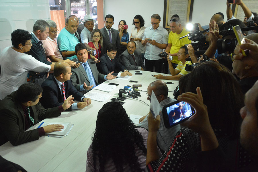 Coletiva sobre CPI da Lagoa 08-03-2016 Olenildo 025.JPG