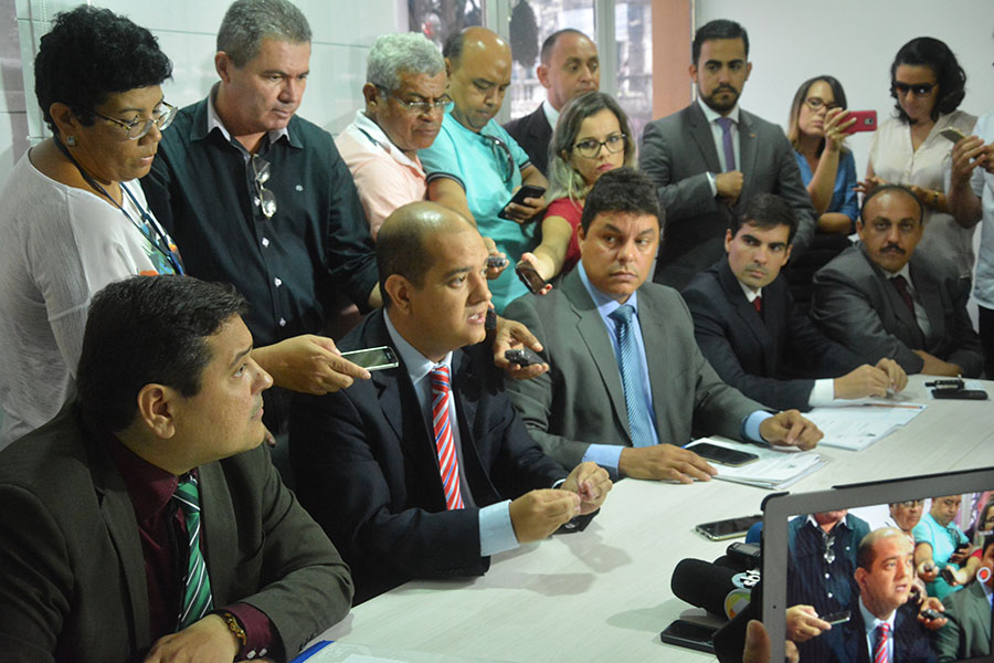 Coletiva sobre CPI da Lagoa 08-03-2016 Olenildo 031.JPG