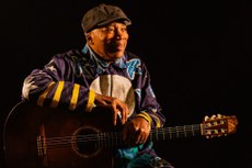 Despedida dos palcos de Milton Nascimento se deu quatro dias depois da morte de Gal