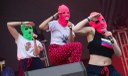 Banda de punk rock feminista Pussy Riot aparece como suspiro transgressor na conservadora Rússia de Vladmir Putin. 
