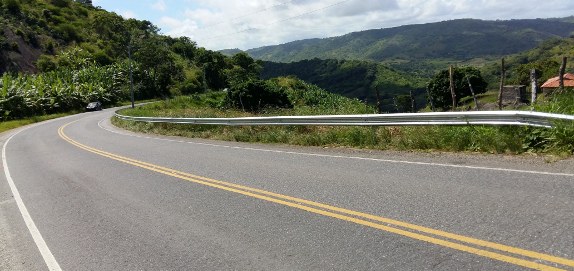 DER implanta mais de 4 mil metros de defensas em curvas perigosas de rodovias
