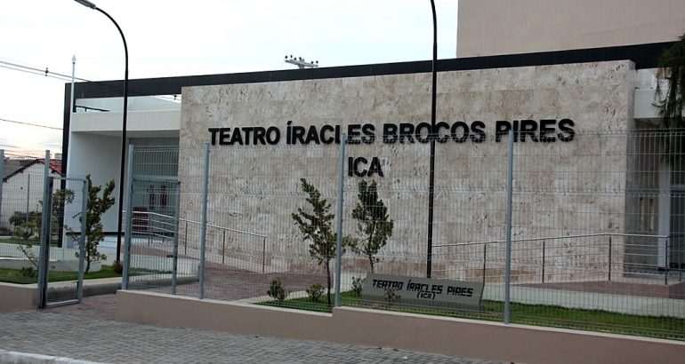 Teatro Íracles Pires