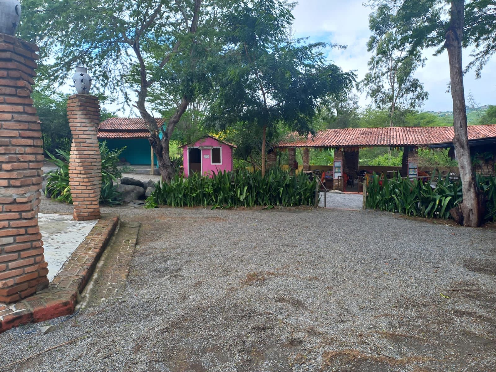 WhatsApp Image 2022-06-04 at 11.29.39.jpeg