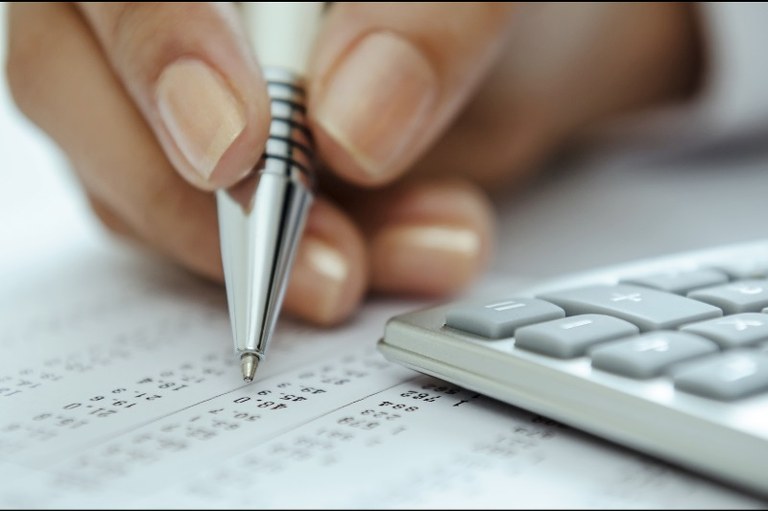 contas documento anotação cálculo.jpeg