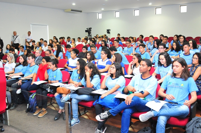 Estudantes segundaristas.JPG Estudantes segundaristas.JPG