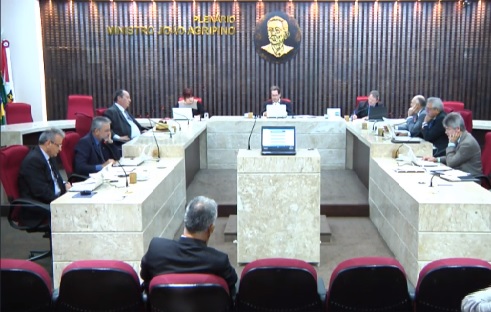 SESSÃO - PLENO 27 11 18.jpg