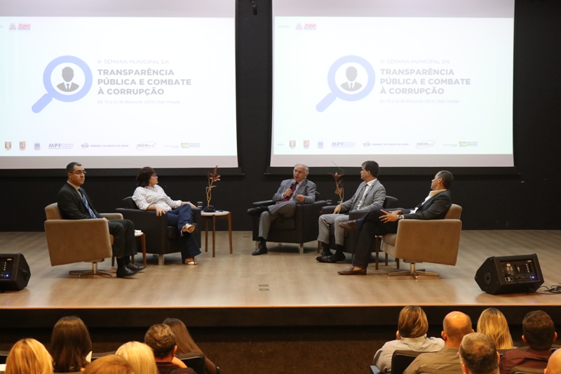 Palestra Con. Arnóbio.JPG