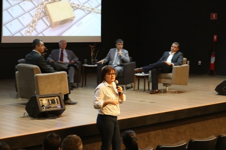 Procuradora Sheyla.JPG