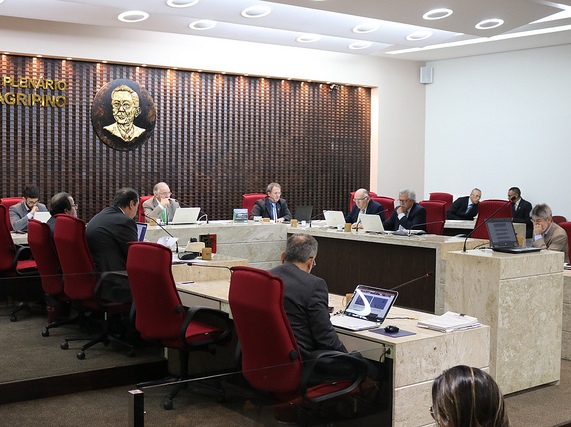 Sessão 27 03 19.jpg