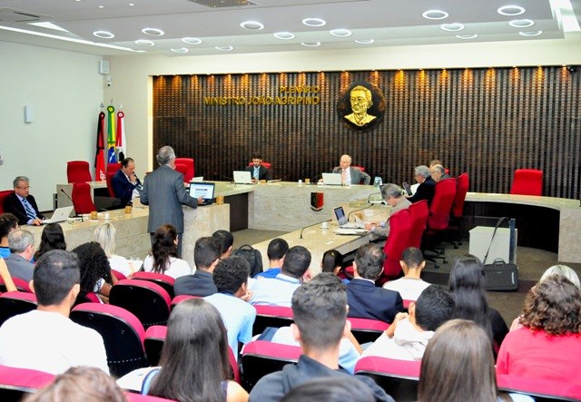 Sessão do Pleno TCE.JPG