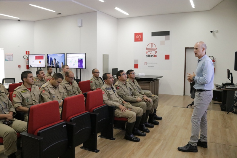 Corpo de Combeiro no TCE.JPG